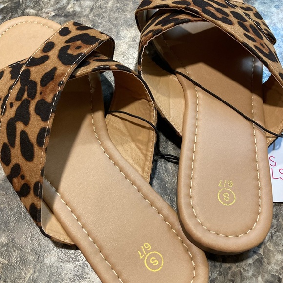 NWT Women's Brown Leopard Print Crossover Slide Sandals - Picture 4 of 5
